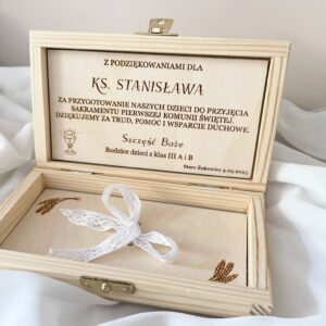 DREWNIANA SKRZYNECZKA KOMUNIA PODZIĘKOWANIE DLA KSIĘDZA