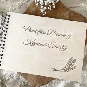 ALBUM PAMIĄTKA Z OKAZJI KOMUNII ŚWIĘTEJ