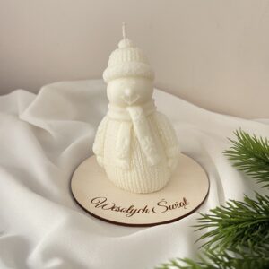 ŚWIECA SOJOWA BAŁWAN Z GRAWEROWANĄ PODSTAWKĄ