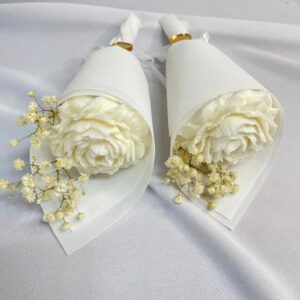 Bukiet świeca sojowa kwiat na prezent Podziękowanie Komunia Święta IHS