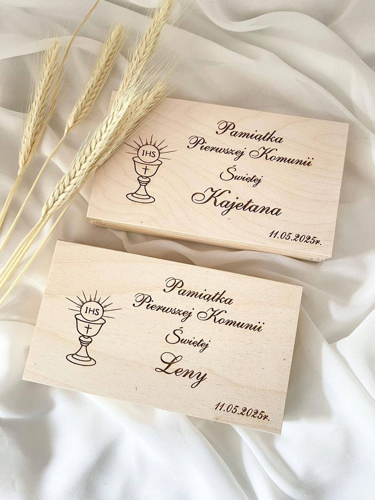 Pamiątka Pierwsze Komunii Świętej skrzynka na pieniądze Personalizacja