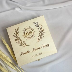 PAMIĄTKA PIERWSZEJ KOMUNII ŚWIĘTEJ SKRZYNKA PREZENT Personalizacja